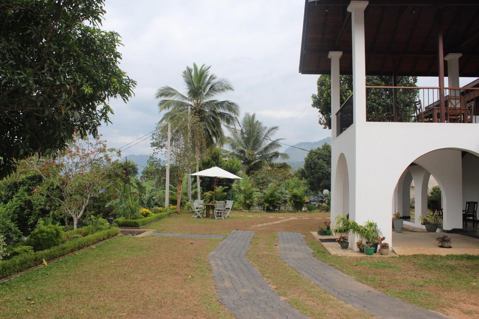 Villa Nilmalee Gampola Exteriér fotografie
