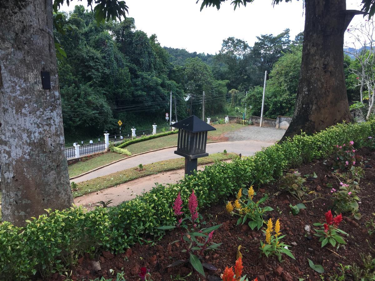 Villa Nilmalee Gampola Exteriér fotografie